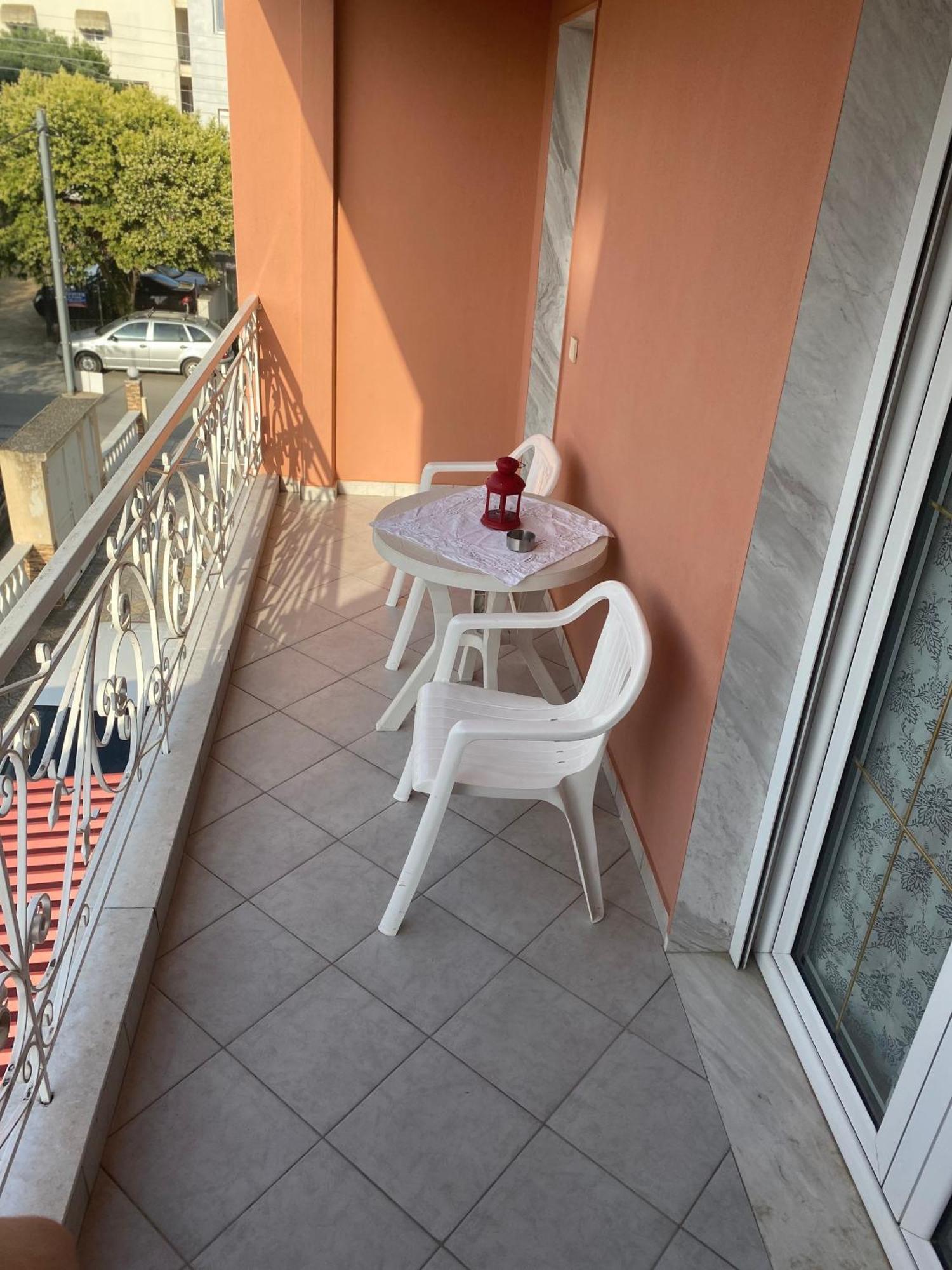Kelesi Apartments Nea Kallikrateia Экстерьер фото
